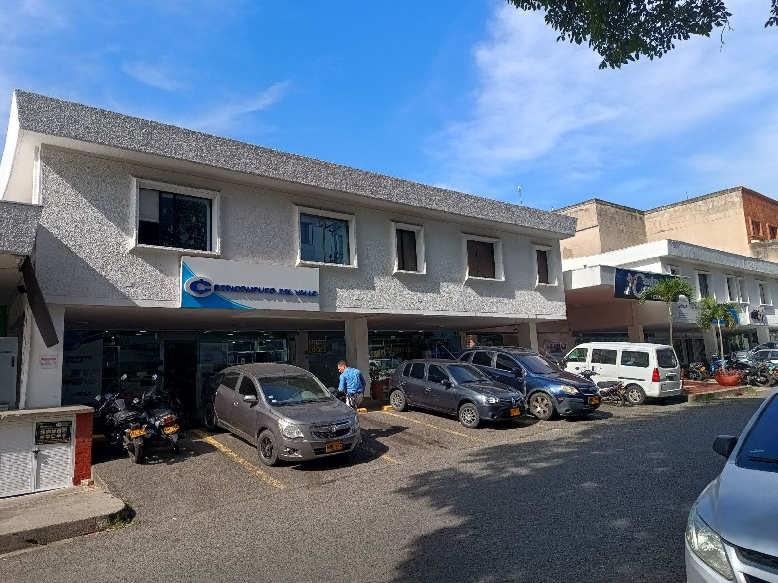 Oficina en arriendo Valle Del Cauca Cali San Vicente 60 m2 Habitaciones 0 Baños 1 Garajes 0 Precio $3000000