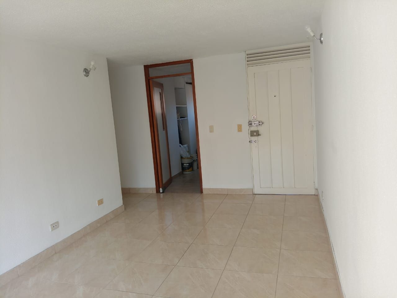 Apartamento en venta Cundinamarca Bogotá Villa Elisa 59 m2 Habitaciones 3 Baños 2 Garajes 0 Precio $240000000