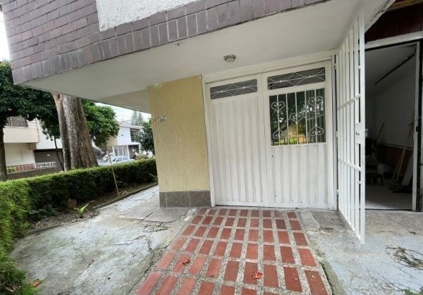 Local en arriendo Antioquia Medellín Las Acacias 60 m2 Habitaciones 0 Baños 1 Garajes 0 Precio $2900000