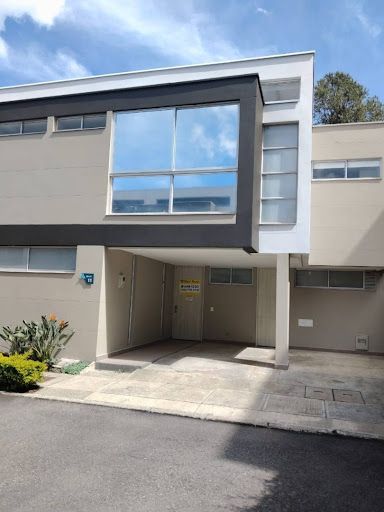 Casa en arriendo Antioquia Rionegro Gualanday 164 m2 Habitaciones 3 Baños 4 Garajes 2 Precio $6300000