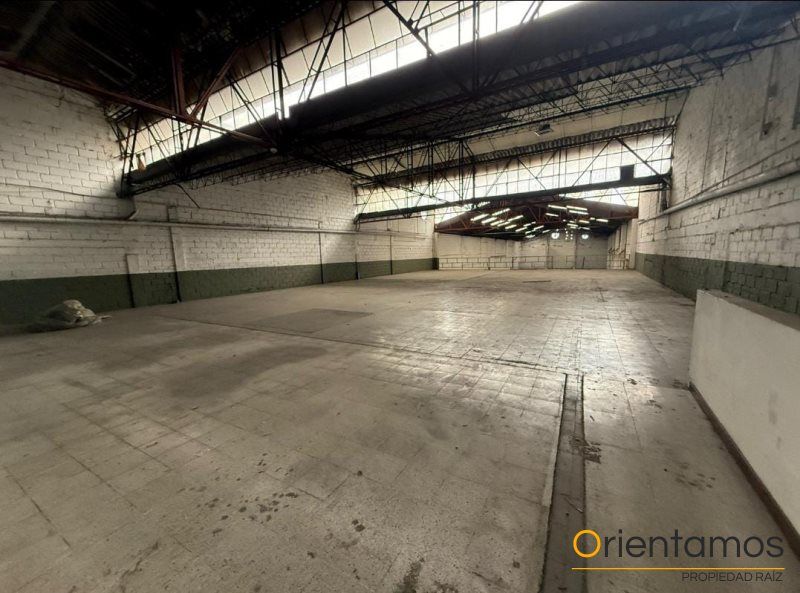 Bodega en arriendo Antioquia Itagüí Zona Industrial No 1 2100 m2 Habitaciones 0 Baños 6 Garajes 0 Precio $48000000