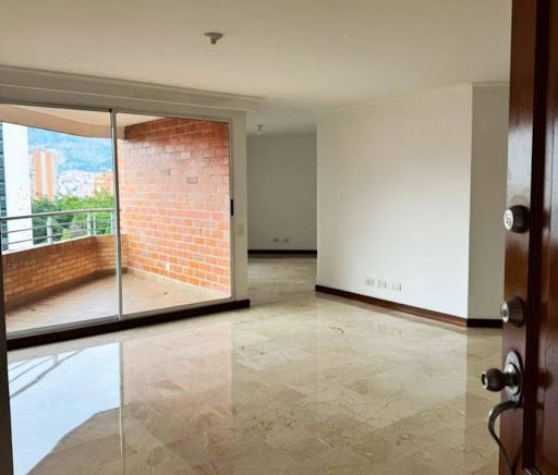Apartamento en venta Antioquia Medellín Aures No1 164 m2 Habitaciones 3 Baños 4 Garajes 2 Precio $1360000000