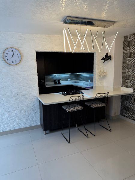 Casa en venta Antioquia Medellín Las Acacias 440 m2 Habitaciones 5 Baños 5 Garajes 0 Precio $2050000000