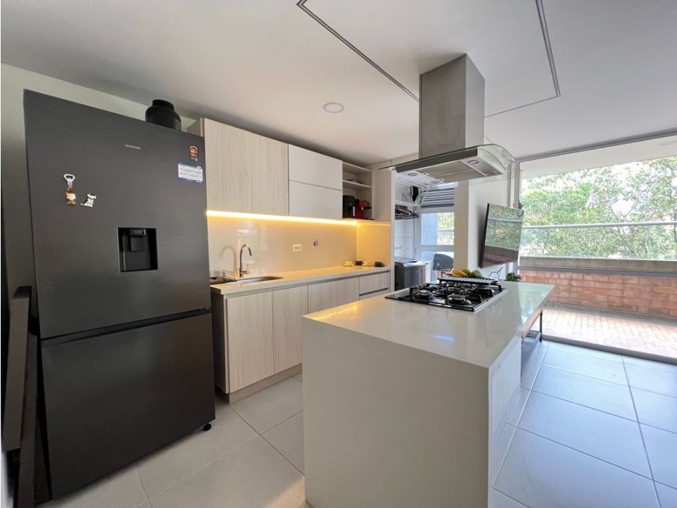 Apartamento en venta Antioquia Envigado El Salado 110 m2 Habitaciones 3 Baños 2 Garajes 1 Precio $690000000