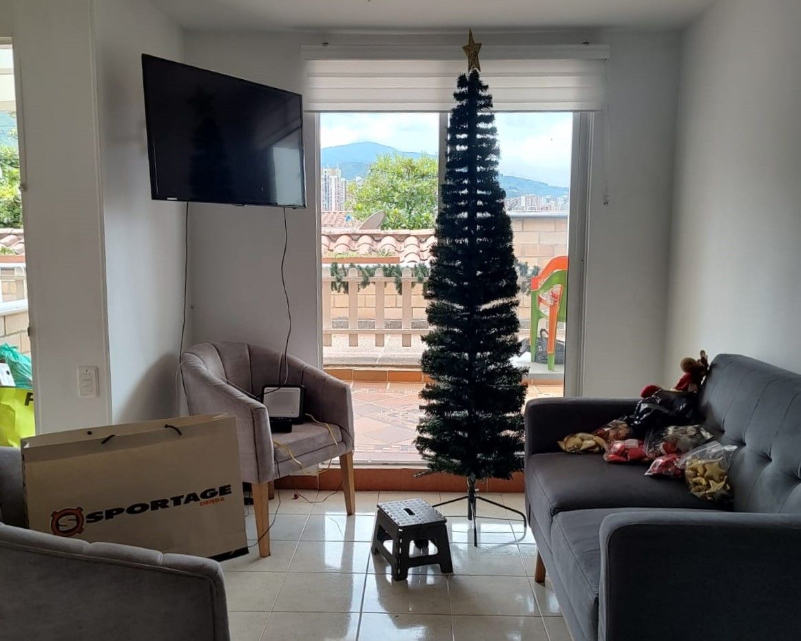 Apartamento en arriendo Antioquia Medellín La Mota 80 m2 Habitaciones 3 Baños 3 Garajes 1 Precio $3500000