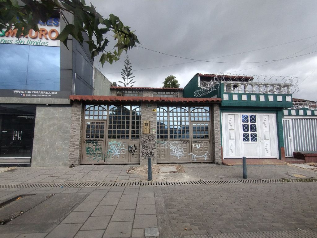 Casa en arriendo Cundinamarca Bogotá Mandalay Et Ii 217 m2 Habitaciones 4 Baños 2 Garajes 2 Precio $4700000