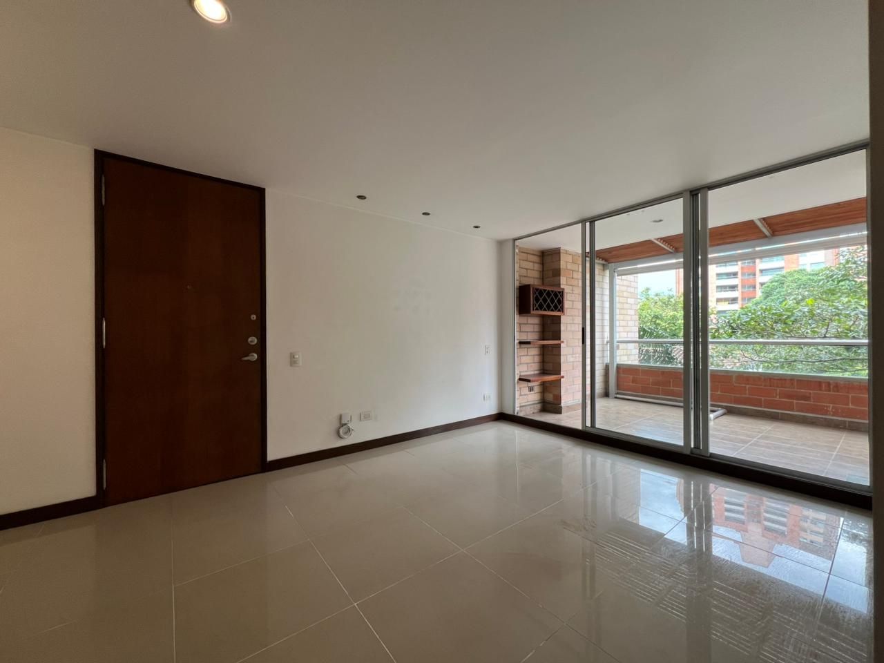 Apartamento en arriendo Antioquia Envigado La Ferreria 116 m2 Habitaciones 3 Baños 2 Garajes 1 Precio $4650000