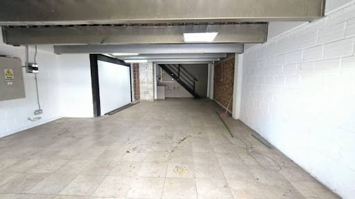 Local en arriendo Antioquia Medellín Tenche 160 m2 Habitaciones 0 Baños 1 Garajes 0 Precio $10500000