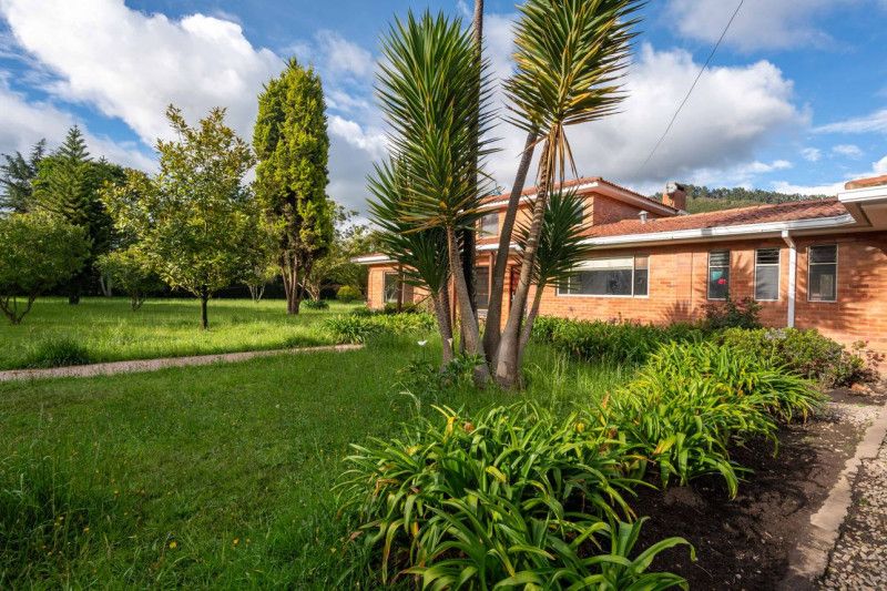 Casa en venta Cundinamarca Tabio Tabio 323 m2 Habitaciones 3 Baños 4 Garajes 6 Precio $2300000000