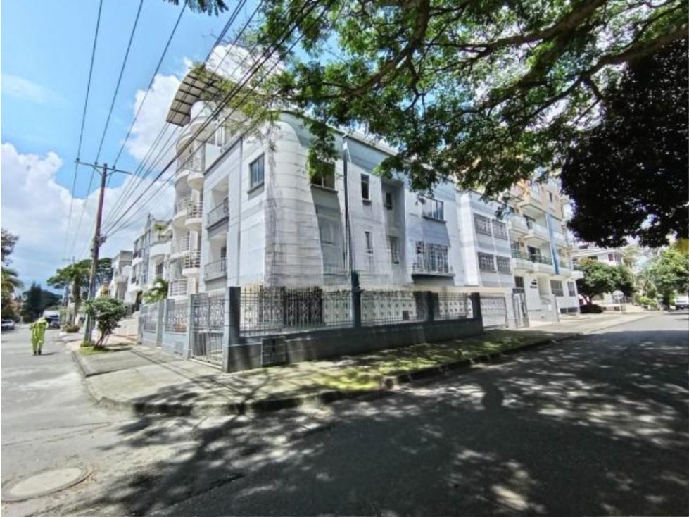 Edificio en venta Valle Del Cauca Cali El Ingenio 662 m2 Habitaciones 8 Baños 8 Garajes 3 Precio $2500000000