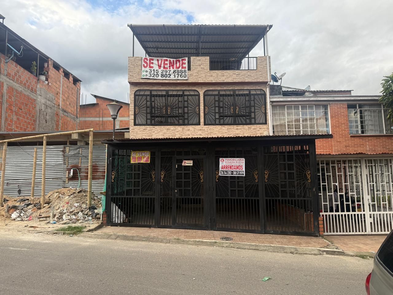 Casa en arriendo o venta Tolima Ibagué Topacio 138 m2 Habitaciones 3 Baños 3 Garajes 1 Precio venta $380000000 Precio arriendo $1600000