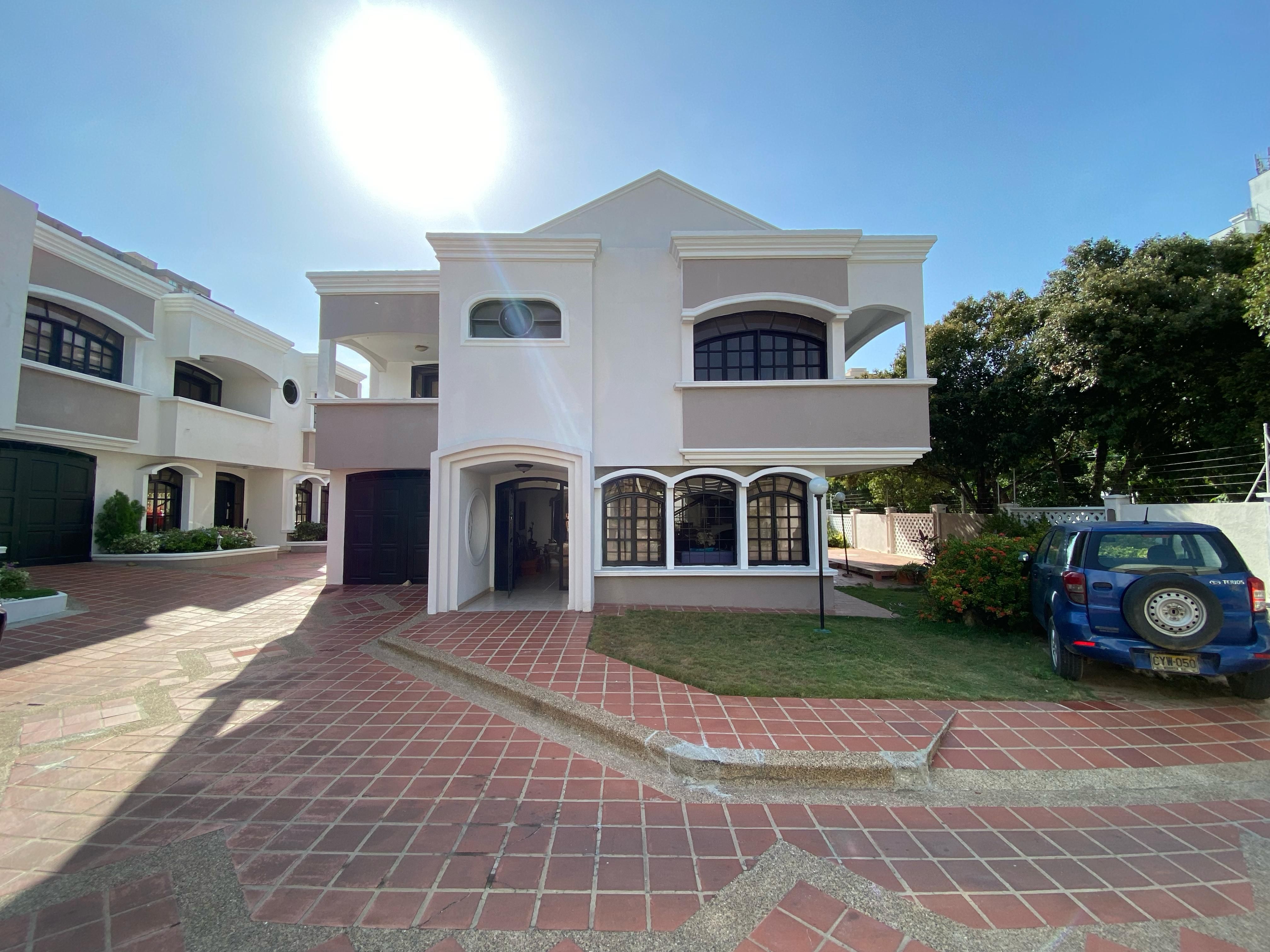 Casa en venta Atlántico Barranquilla Villa Santos 112 m2 Habitaciones 4 Baños 5 Garajes 2 Precio $1000000000