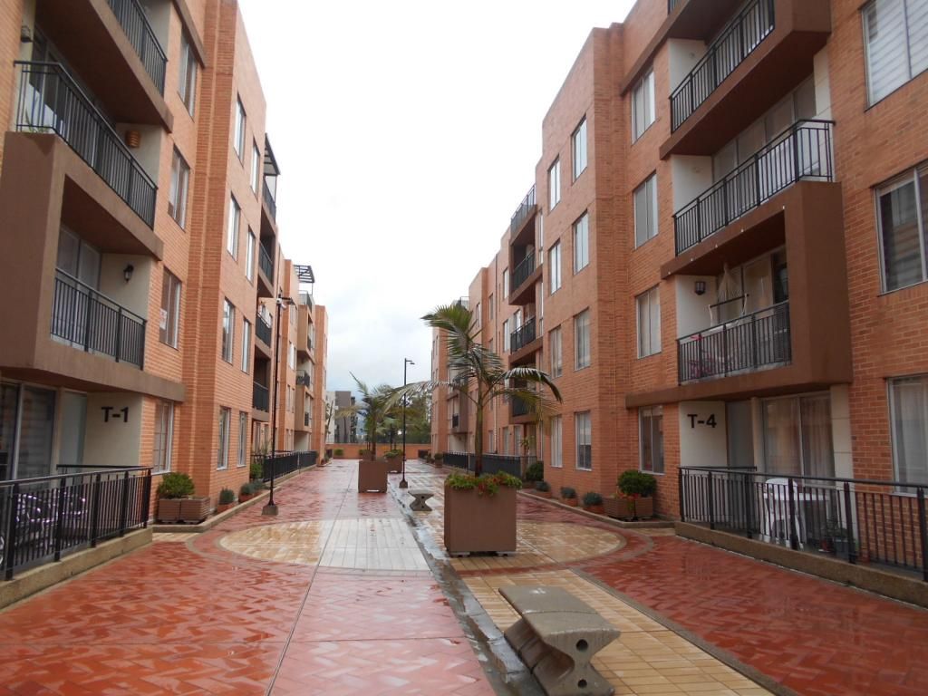 Apartamento en arriendo Cundinamarca Cajicá Santa Cruz 75 m2 Habitaciones 3 Baños 2 Garajes 2 Precio $1900000