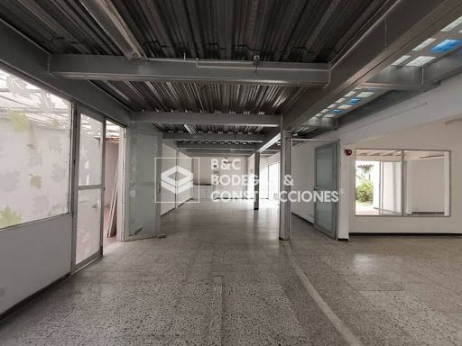Local en venta Antioquia Medellín Patio Bonito 480 m2 Habitaciones 0 Baños 5 Garajes 4 Precio $3700000000