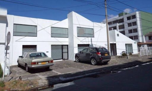 Casa en arriendo Cundinamarca Bogotá Molinos Norte 540 m2 Habitaciones 8 Baños 4 Garajes 10 Precio $23000000