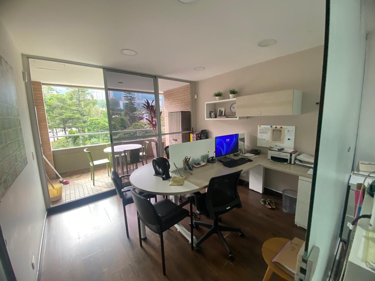 Oficina en venta Antioquia Medellín Castropol 46 m2 Habitaciones 0 Baños 1 Garajes 2 Precio $510000000