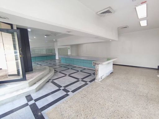 Local en arriendo Antioquia Itagüí La Esmeralda 205 m2 Habitaciones 0 Baños 2 Garajes 0 Precio $11275000