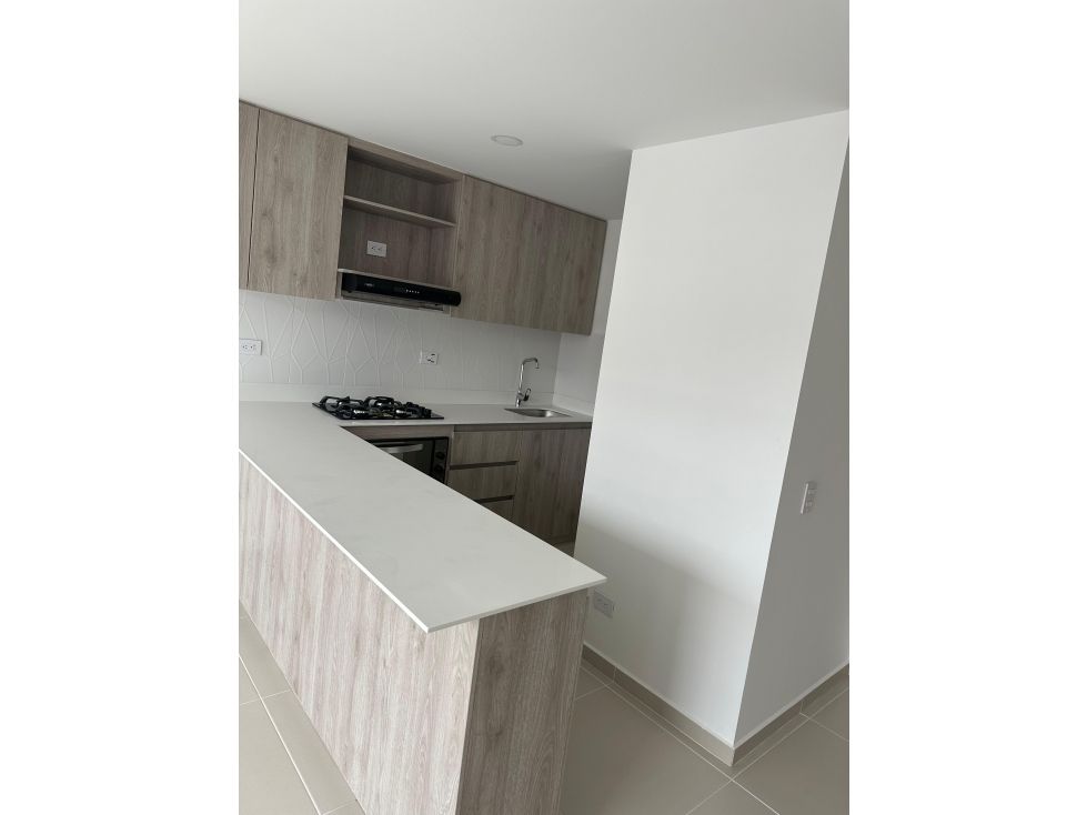 Apartamento en arriendo Antioquia Itagüí Zona Industrial No 1 68 m2 Habitaciones 3 Baños 2 Garajes 1 Precio $2800000