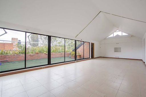 Edificio en venta Cundinamarca Bogotá Chico 1123 m2 Habitaciones 5 Baños 8 Garajes 16 Precio $8823290000