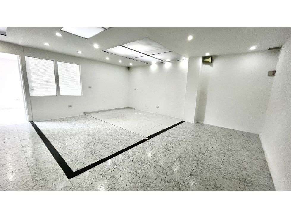 Oficina en arriendo Cundinamarca Bogotá Santa Barbara Occidental 38 m2 Habitaciones 0 Baños 1 Garajes 0 Precio $1800000