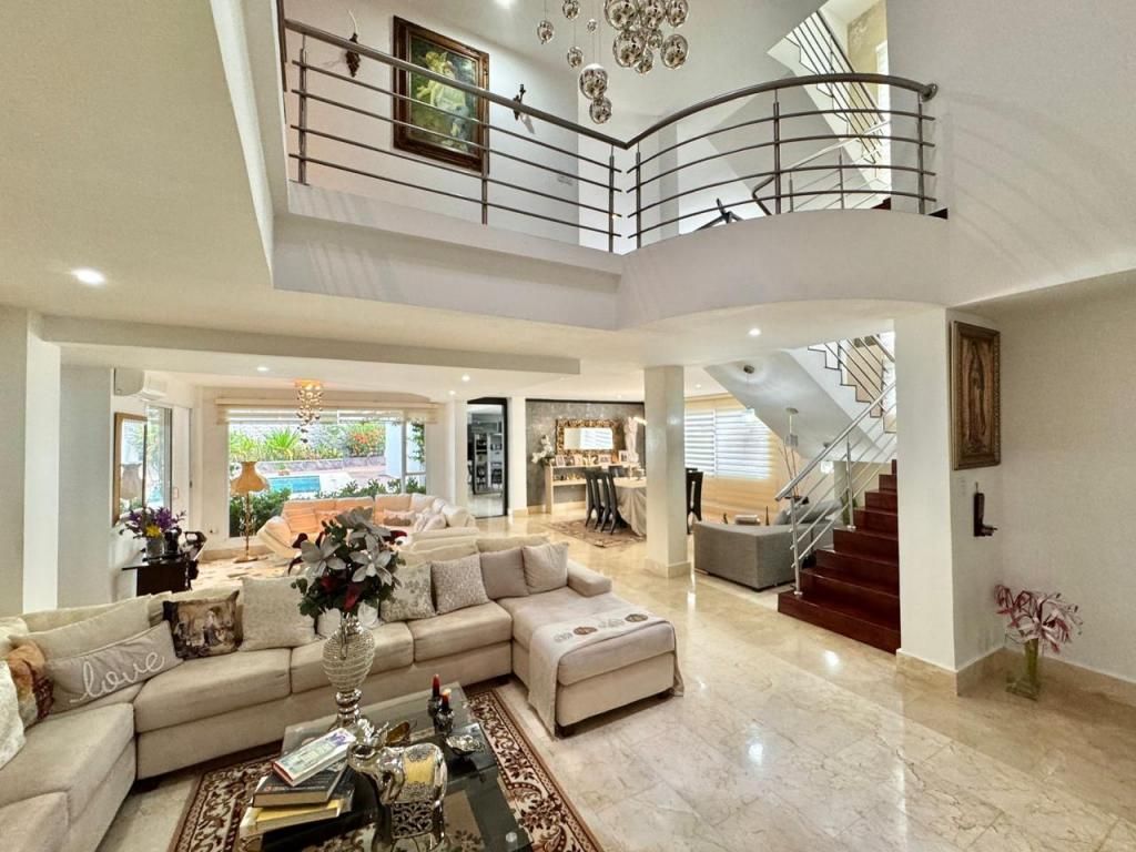 Casa en arriendo Atlántico Puerto Colombia Altos De Pradomar 530 m2 Habitaciones 6 Baños 8 Garajes 10 Precio $17000000