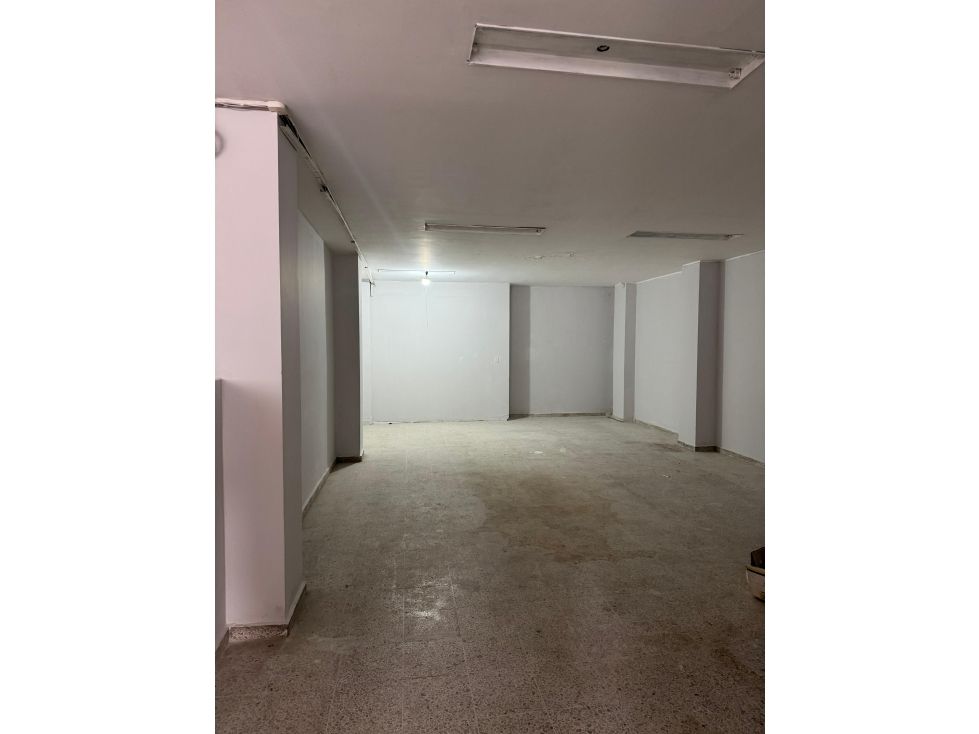 Bodega en arriendo Santander Bucaramanga Centro 180 m2 Habitaciones 0 Baños 0 Garajes 0 Precio $2700000