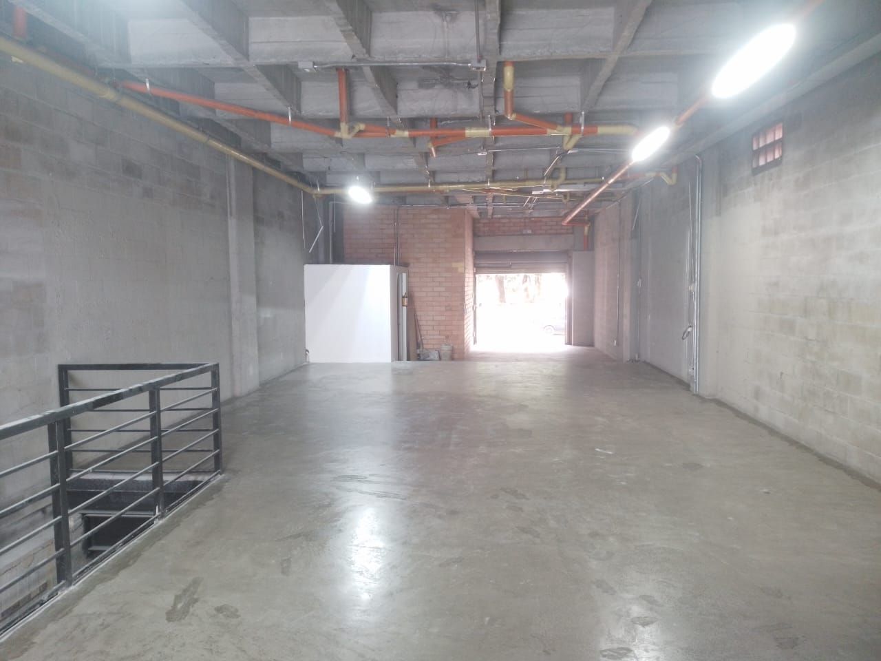 Local en arriendo Antioquia Medellín Santa Fe 270 m2 Habitaciones 0 Baños 2 Garajes 2 Precio $11000000
