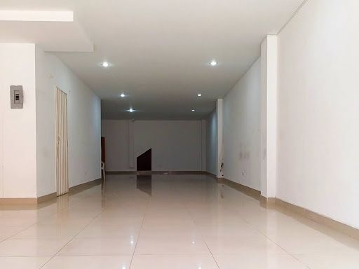 Local en venta Antioquia Itagüí Los Naranjos 60 m2 Habitaciones 0 Baños 1 Garajes 0 Precio $690000000