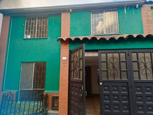 Casa en arriendo Cundinamarca Bogotá Ub Ciudadela Colsubsidio 120 m2 Habitaciones 6 Baños 2 Garajes 2 Precio $3300000