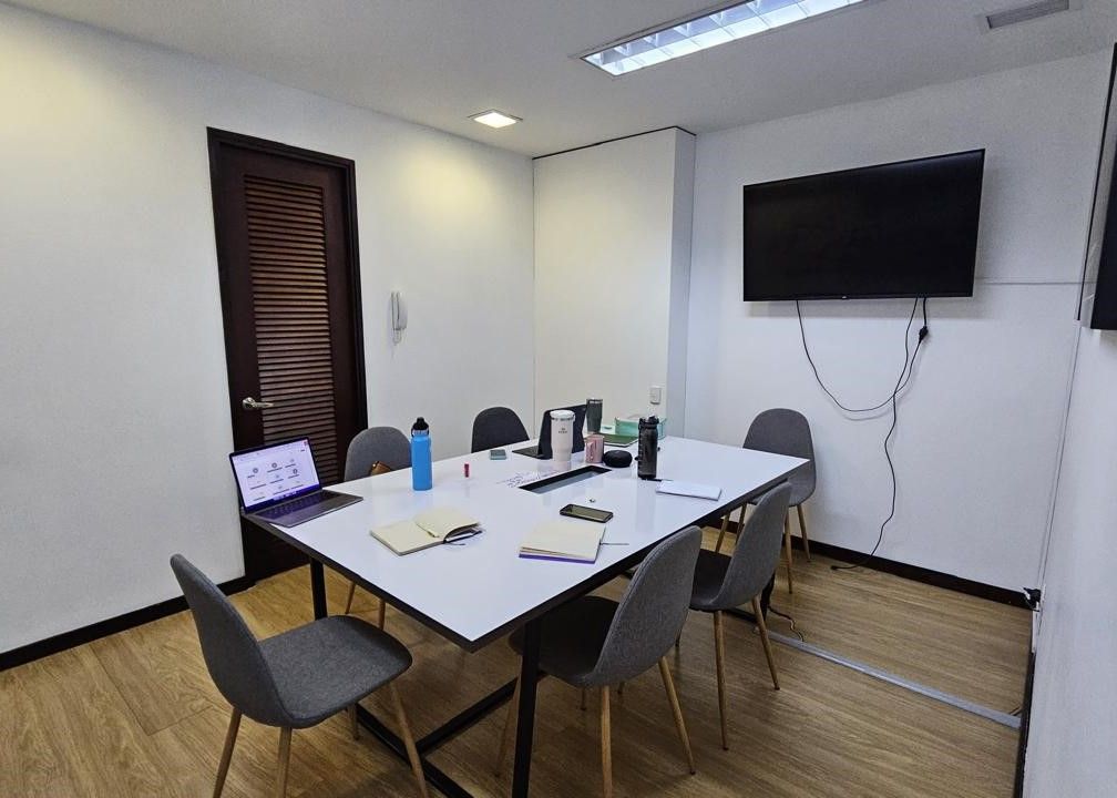 Oficina en arriendo Antioquia Medellín La Florida 90 m2 Habitaciones 0 Baños 2 Garajes 4 Precio $92000000