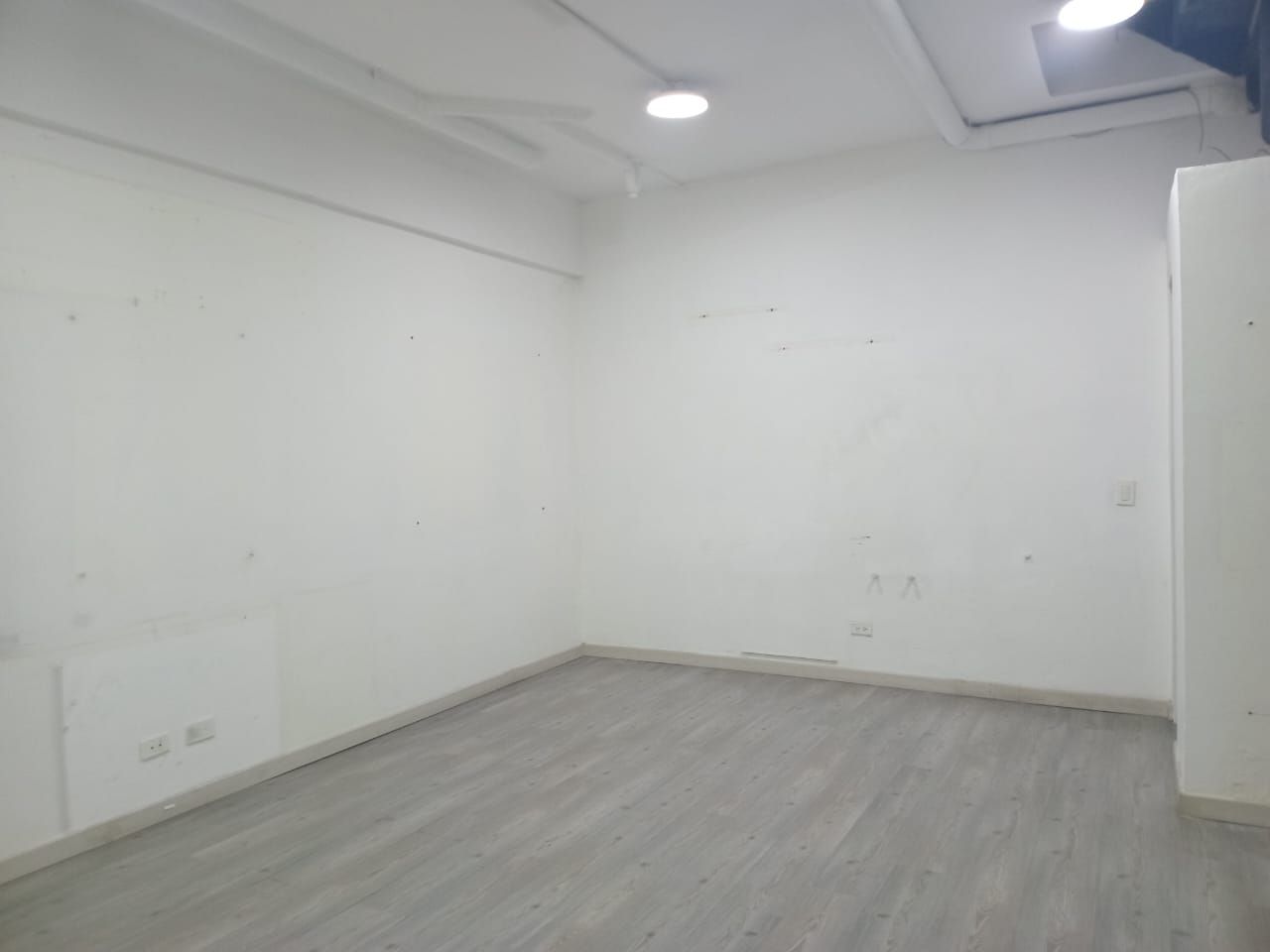 Local en arriendo Antioquia Medellín San Lucas 80 m2 Habitaciones 0 Baños 1 Garajes 0 Precio $8800000