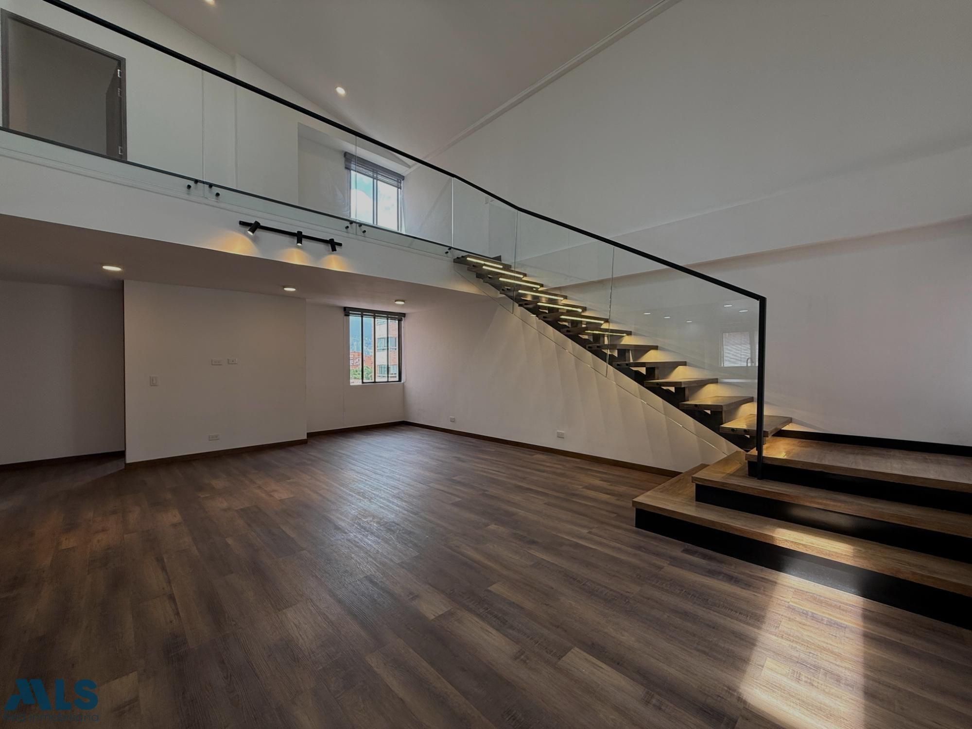 Apartamento en venta Antioquia Medellín Laureles 166 m2 Habitaciones 3 Baños 3 Garajes 2 Precio $965000000