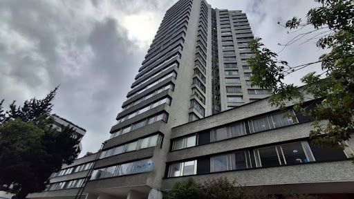 Oficina en arriendo Cundinamarca Bogotá Los Rosales 47 m2 Habitaciones 0 Baños 1 Garajes 1 Precio $2160000