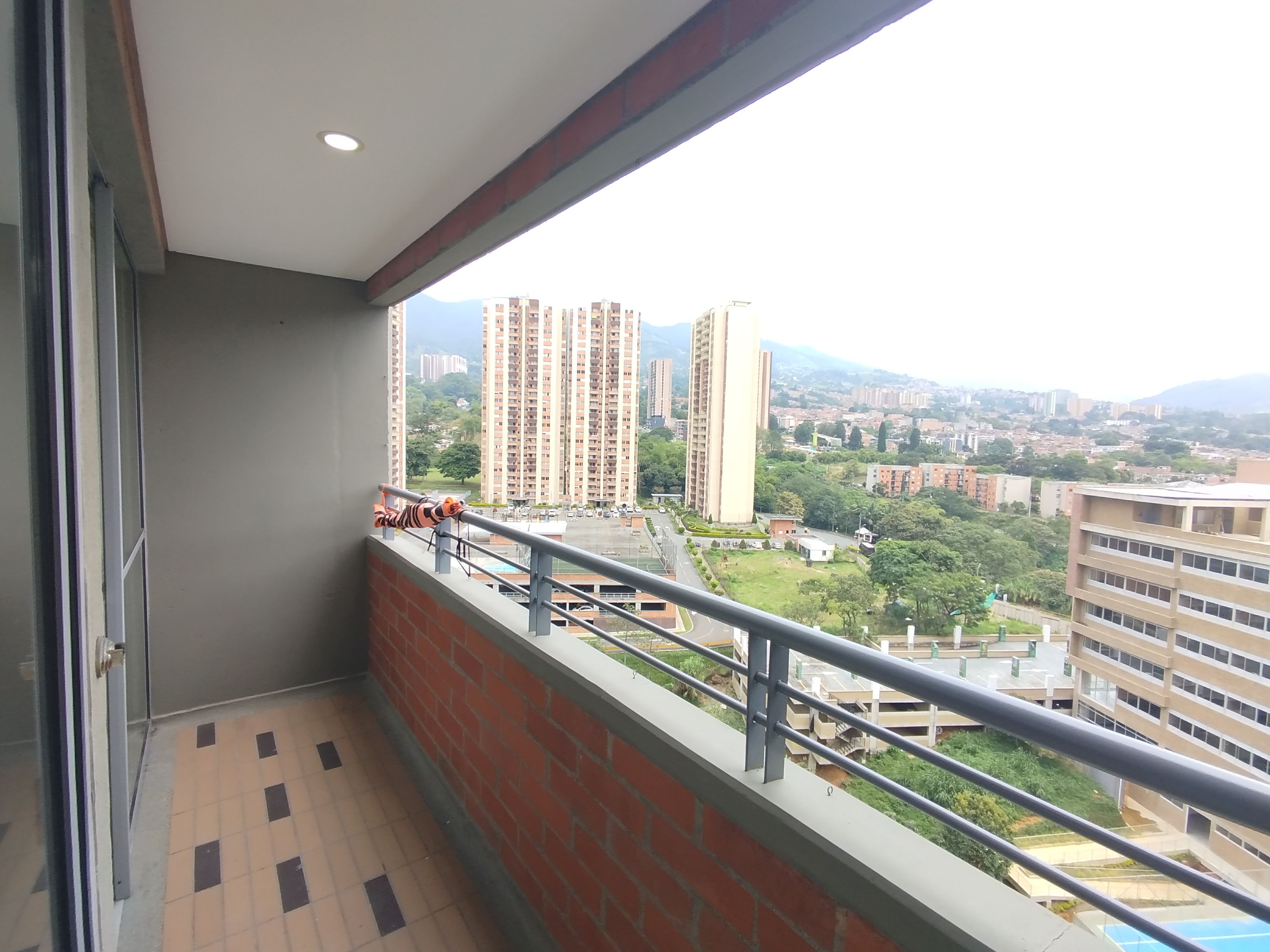 Apartamento en arriendo Antioquia Itagüí Ditaires 65 m2 Habitaciones 3 Baños 2 Garajes 0 Precio $2200000