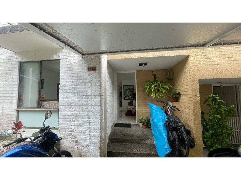 Casa en venta Risaralda Pereira Br Coralina 75 m2 Habitaciones 4 Baños 3 Garajes 2 Precio $420000000