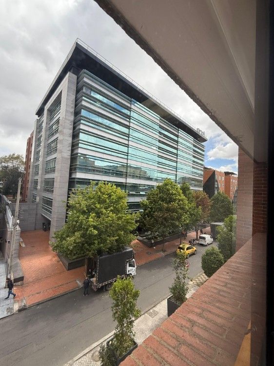 Oficina en arriendo Cundinamarca Bogotá Chicó Norte 200 m2 Habitaciones 0 Baños 3 Garajes 0 Precio $16600000