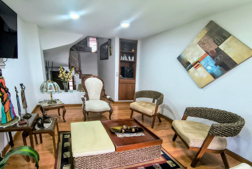 Casa en venta Cundinamarca Bogotá Cedro Salazar 123 m2 Habitaciones 3 Baños 2 Garajes 1 Precio $620000000