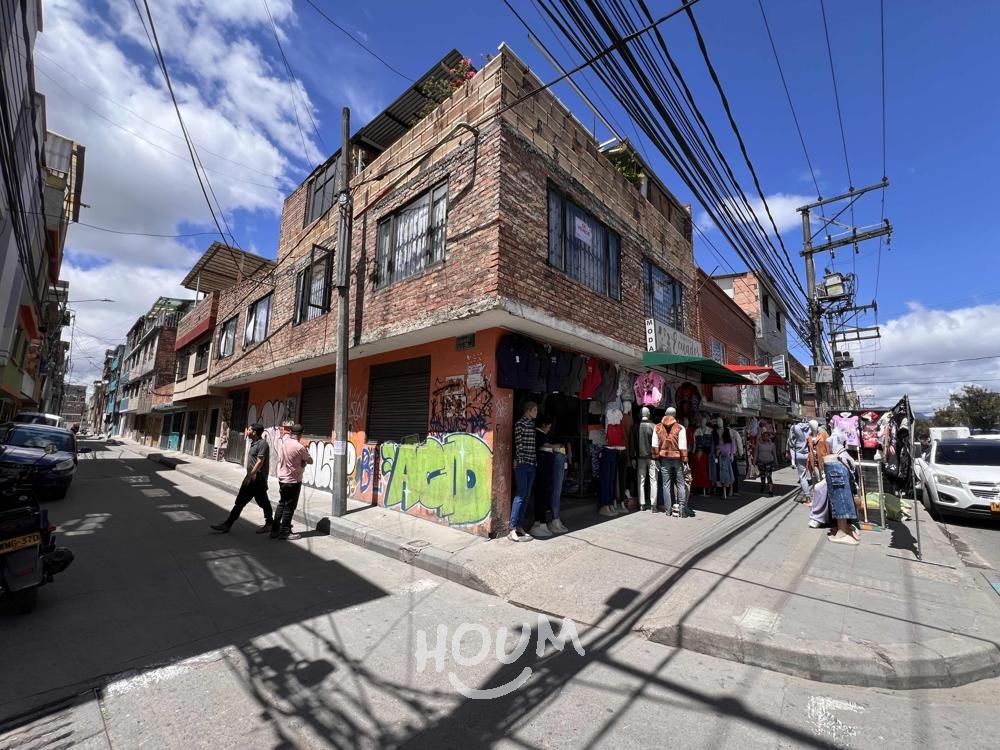 Casa en venta Cundinamarca Bogotá Patio Bonito Et Iii 240 m2 Habitaciones 6 Baños 4 Garajes 2 Precio $1150000000