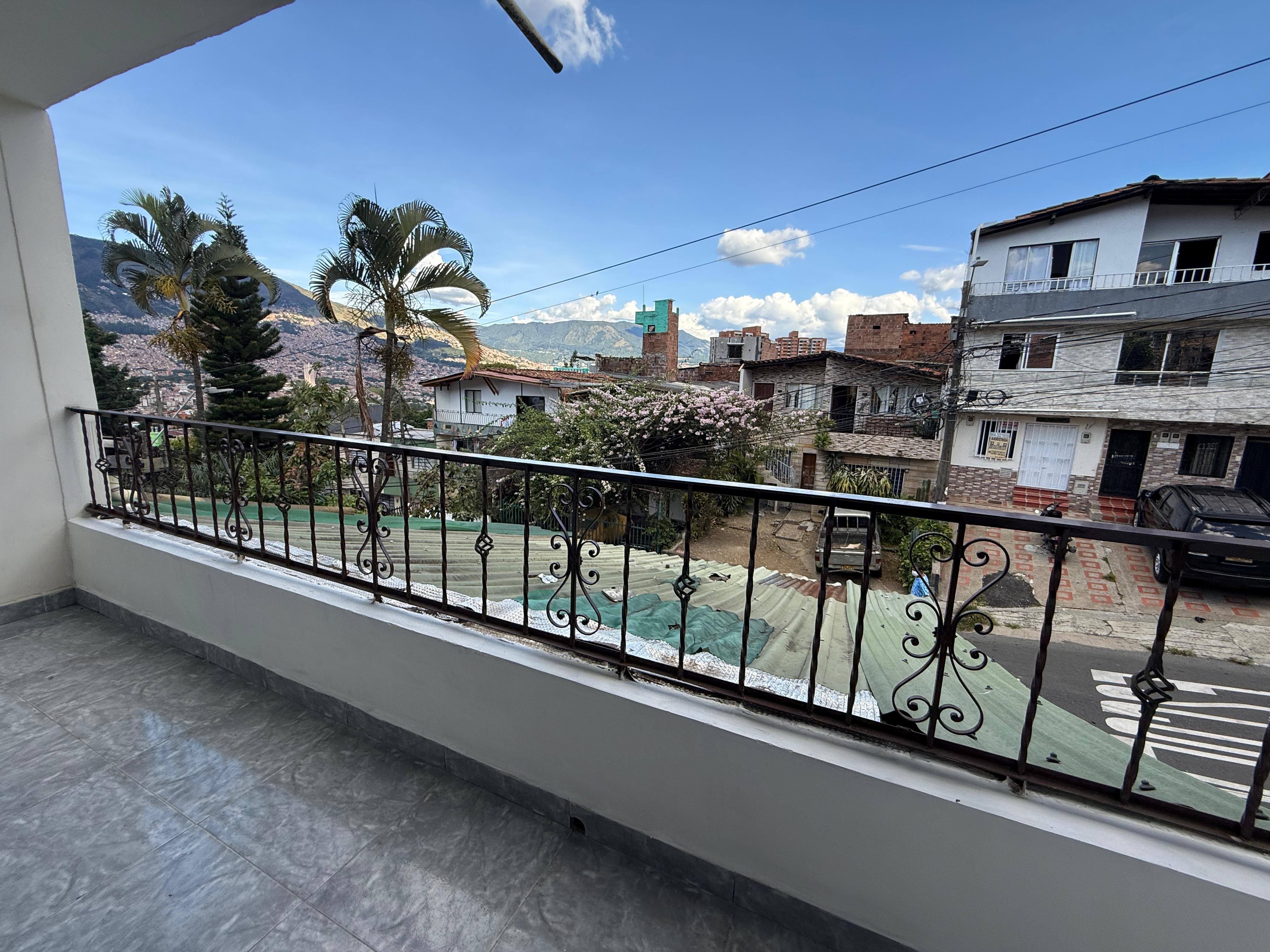 Casa en arriendo Antioquia Medellín Kennedy 70 m2 Habitaciones 3 Baños 2 Garajes 0 Precio $1550000