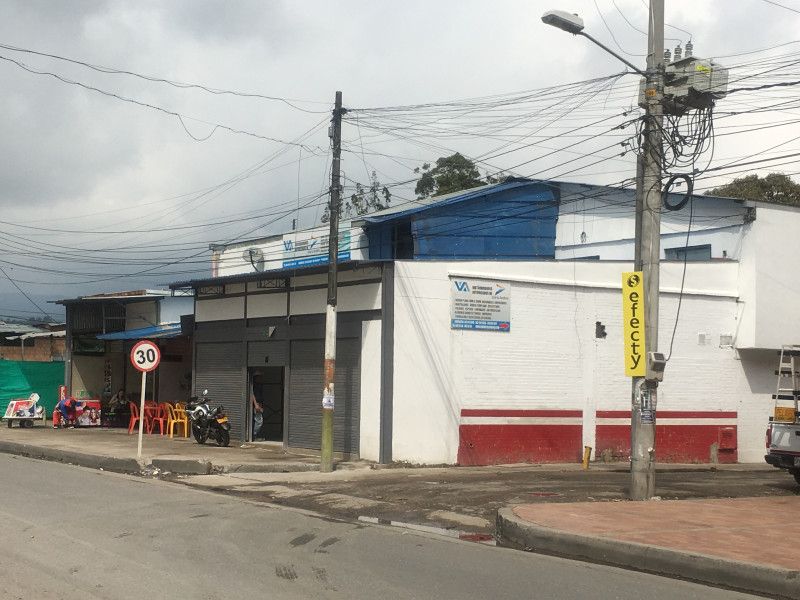 Local en arriendo Cundinamarca Bogotá Las Mercedes Suba 80 m2 Habitaciones 0 Baños 1 Garajes 0 Precio $2700000