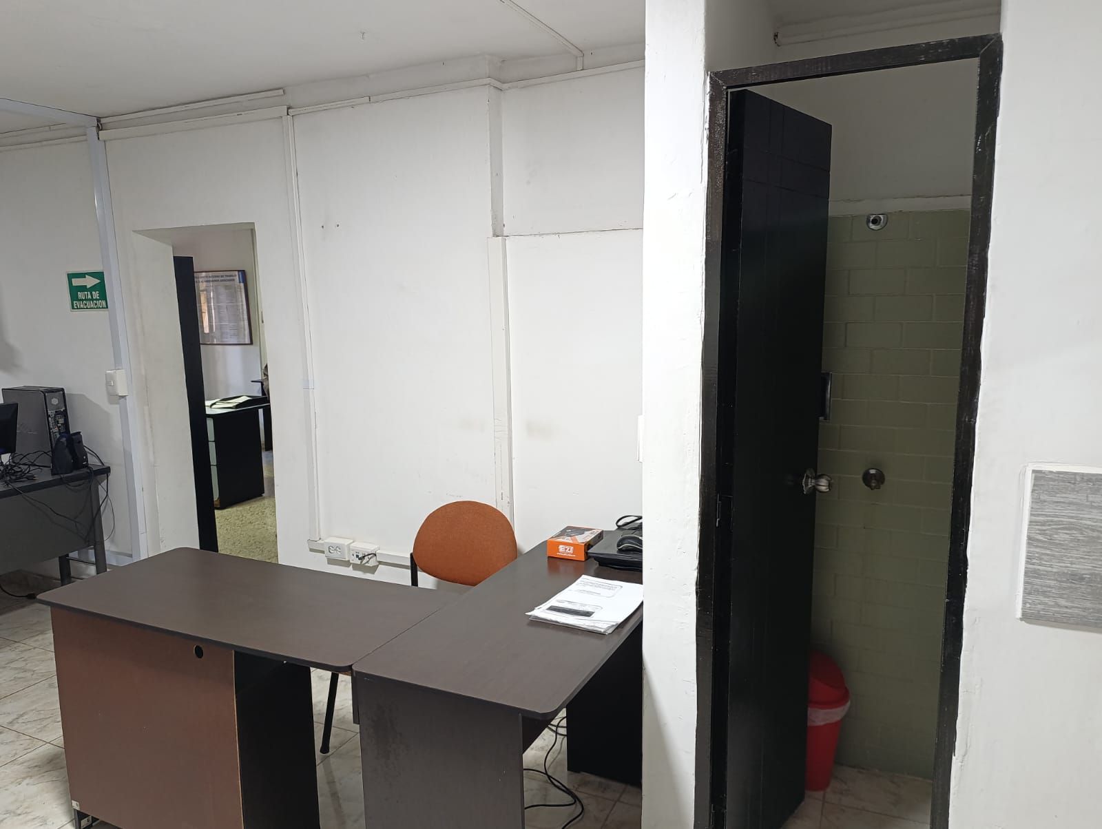 Local en venta Antioquia Medellín La Floresta 36 m2 Habitaciones 0 Baños 1 Garajes 0 Precio $300000000