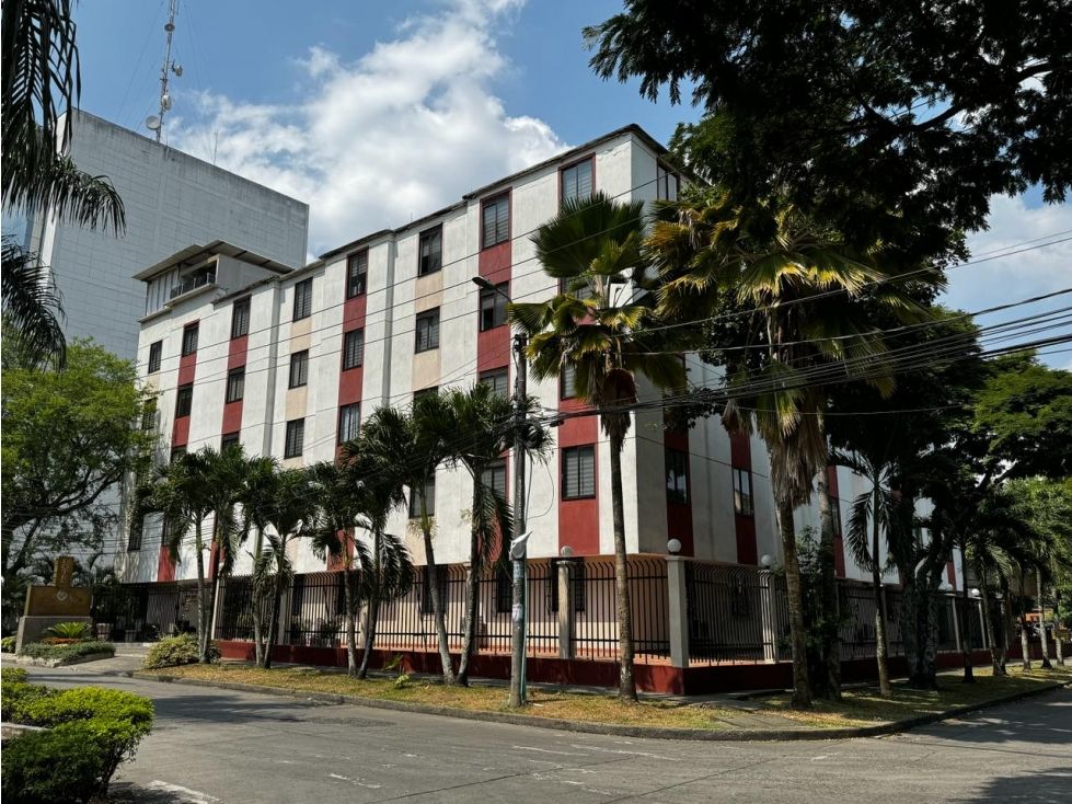 Edificio en venta Valle Del Cauca Cali Los Cámbulos 5000 m2 Habitaciones 30 Baños 10 Garajes 29 Precio $16000000000