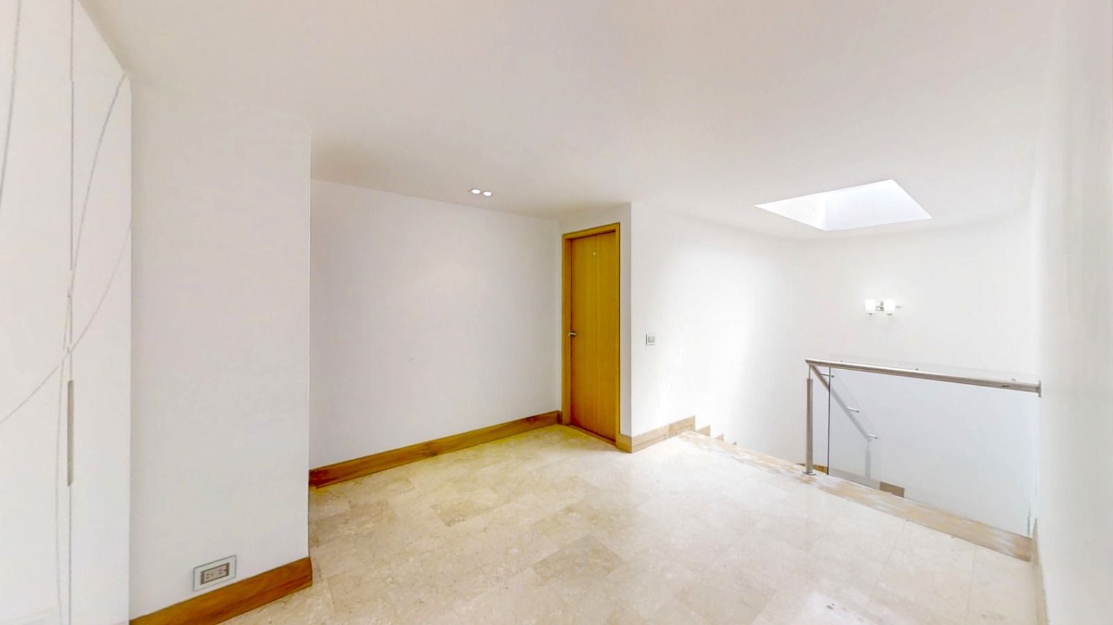Casa en arriendo Antioquia Medellín Alejandria 377 m2 Habitaciones 4 Baños 5 Garajes 2 Precio $11000000
