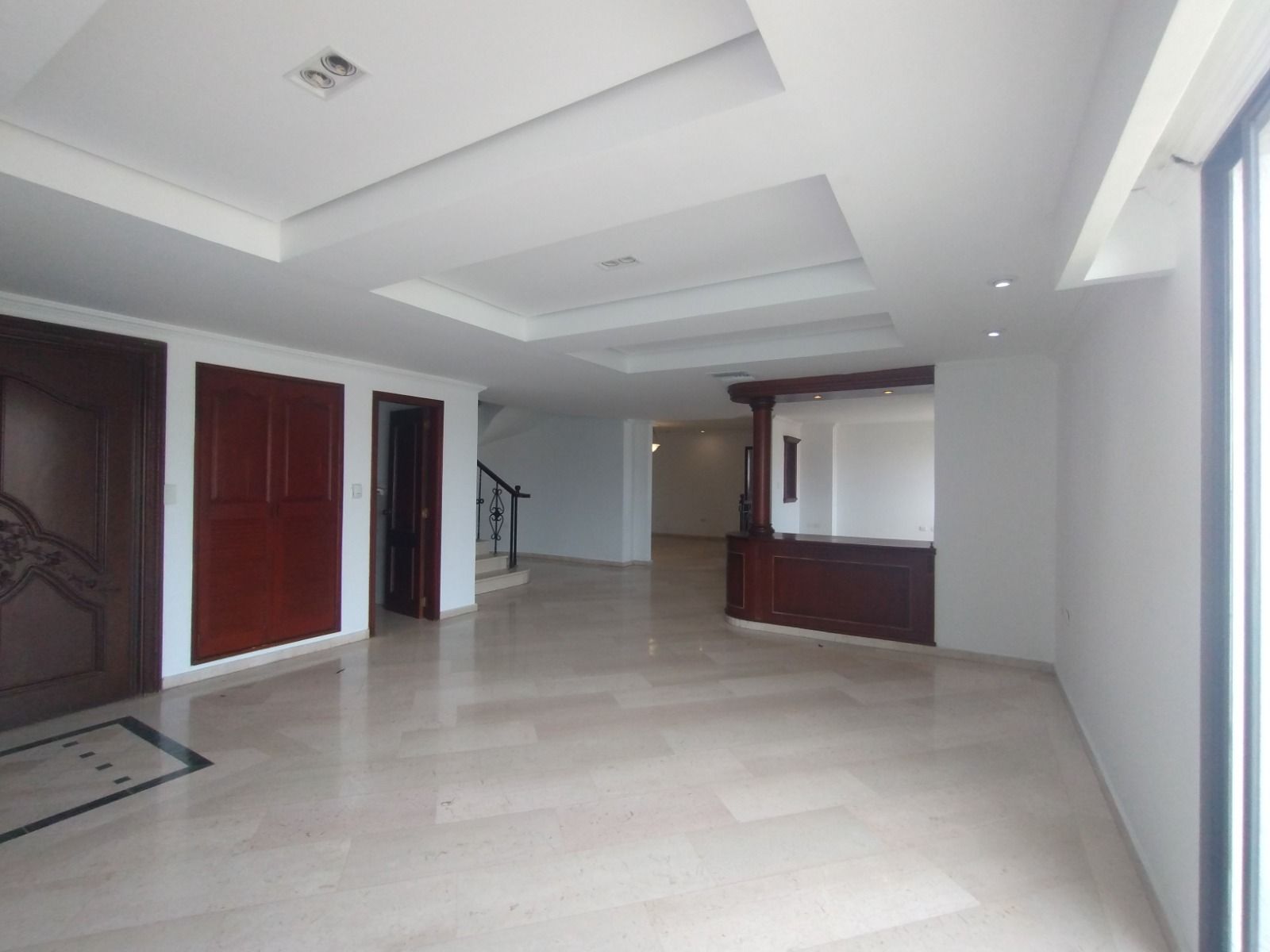 Apartamento en arriendo Atlántico Barranquilla El Prado 350 m2 Habitaciones 4 Baños 4 Garajes 4 Precio $5900000