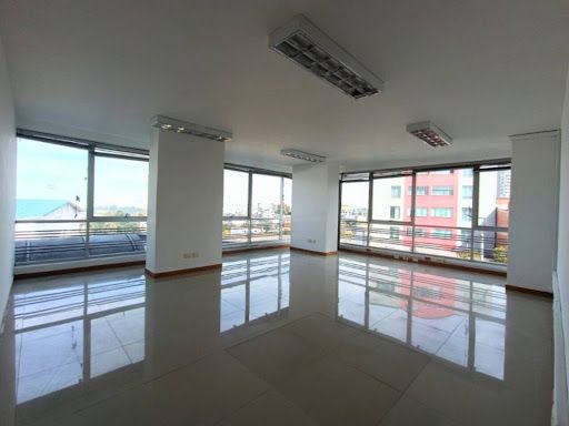 Oficina en arriendo Caldas Manizales Palo Grande 40 m2 Habitaciones 0 Baños 1 Garajes 1 Precio $2000000