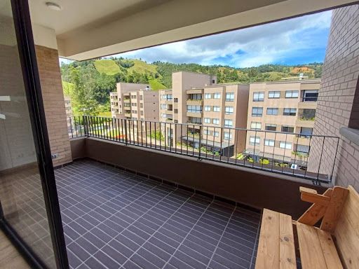 Apartamento en arriendo Antioquia El Retiro El Retiro 83 m2 Habitaciones 3 Baños 2 Garajes 2 Precio $3300000