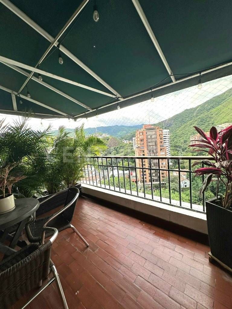 Apartamento en venta Valle Del Cauca Cali Santa Teresita 158 m2 Habitaciones 3 Baños 3 Garajes 2 Precio $750000000