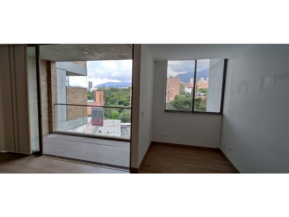 Apartamento en arriendo Antioquia Envigado Zúñiga 100 m2 Habitaciones 2 Baños 3 Garajes 2 Precio $4900000