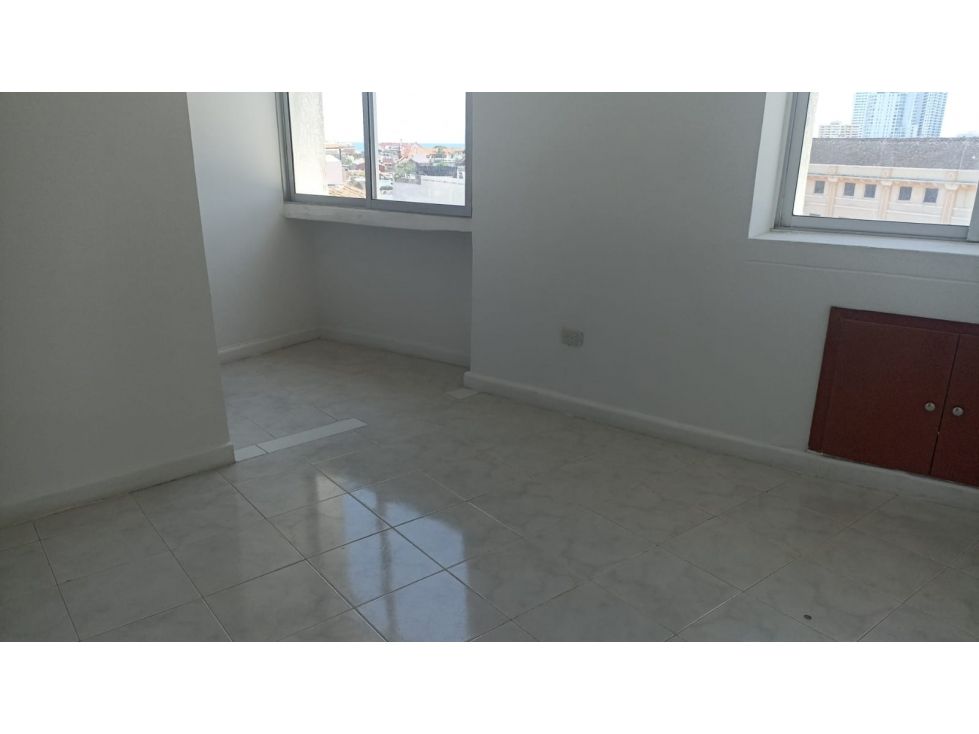 Local en arriendo Bolívar Cartagena Boca Grande 450 m2 Habitaciones 0 Baños 2 Garajes 0 Precio $20000000