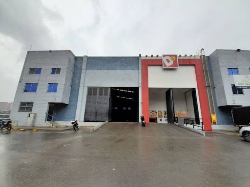 Bodega en arriendo Antioquia La Estrella La Inmaculada 1 1011 m2 Habitaciones 0 Baños 3 Garajes 4 Precio $32000000